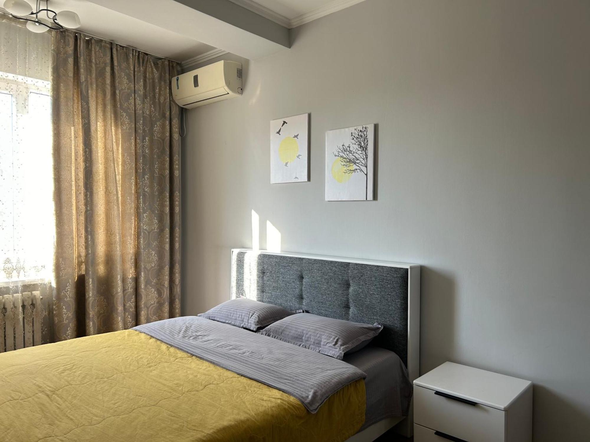 Апартаменты Aura On Turusbekova Street 124 Бишкек Экстерьер фото